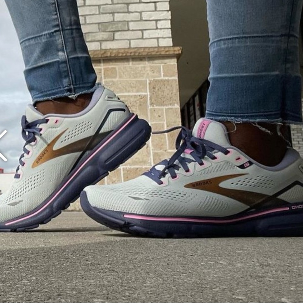 Brooks Ghost 15